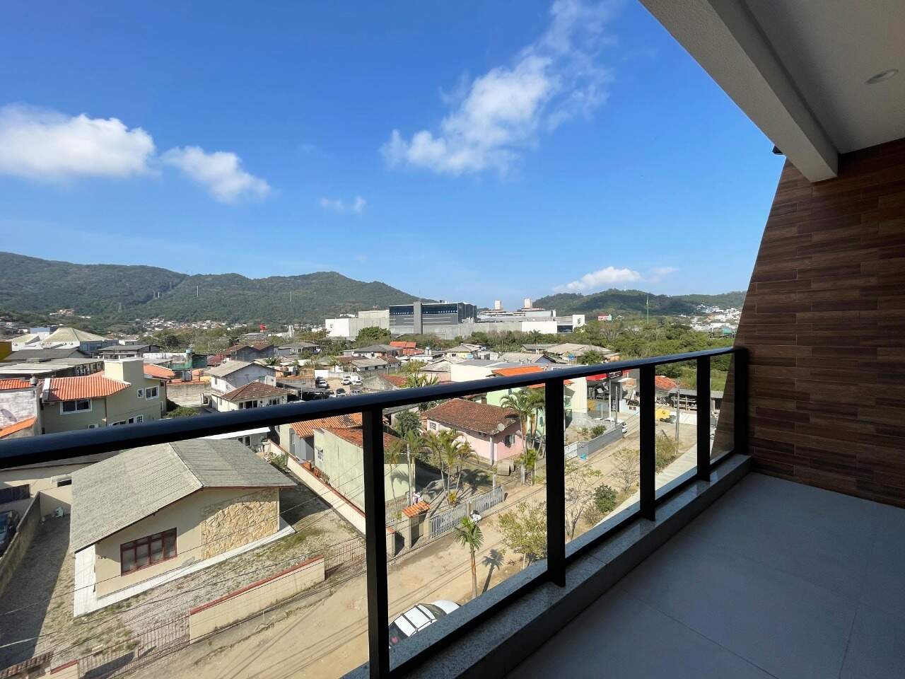 Apartamento para aluguel no Saco Grande: