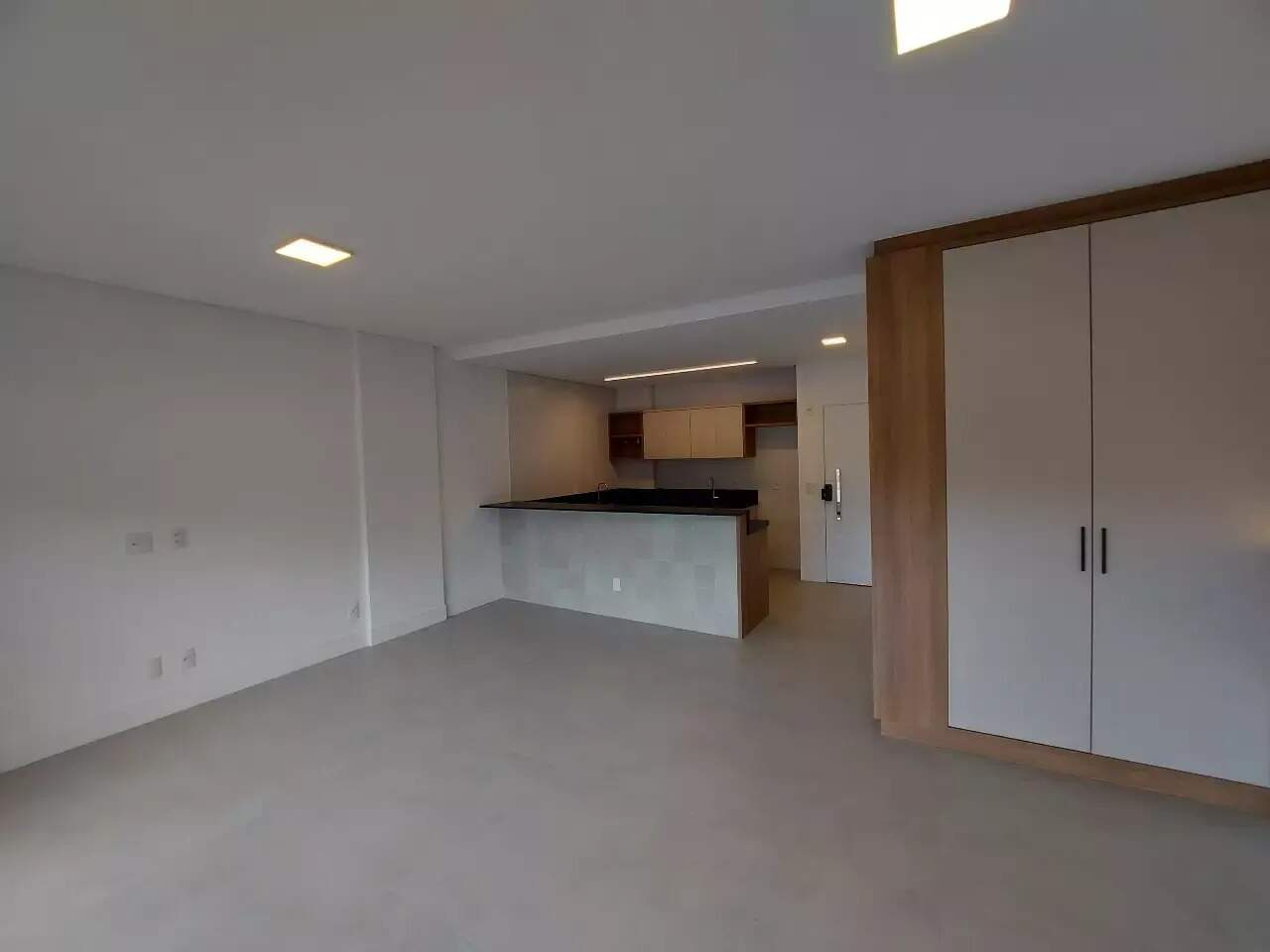 Apartamento para aluguel no Saco Grande: