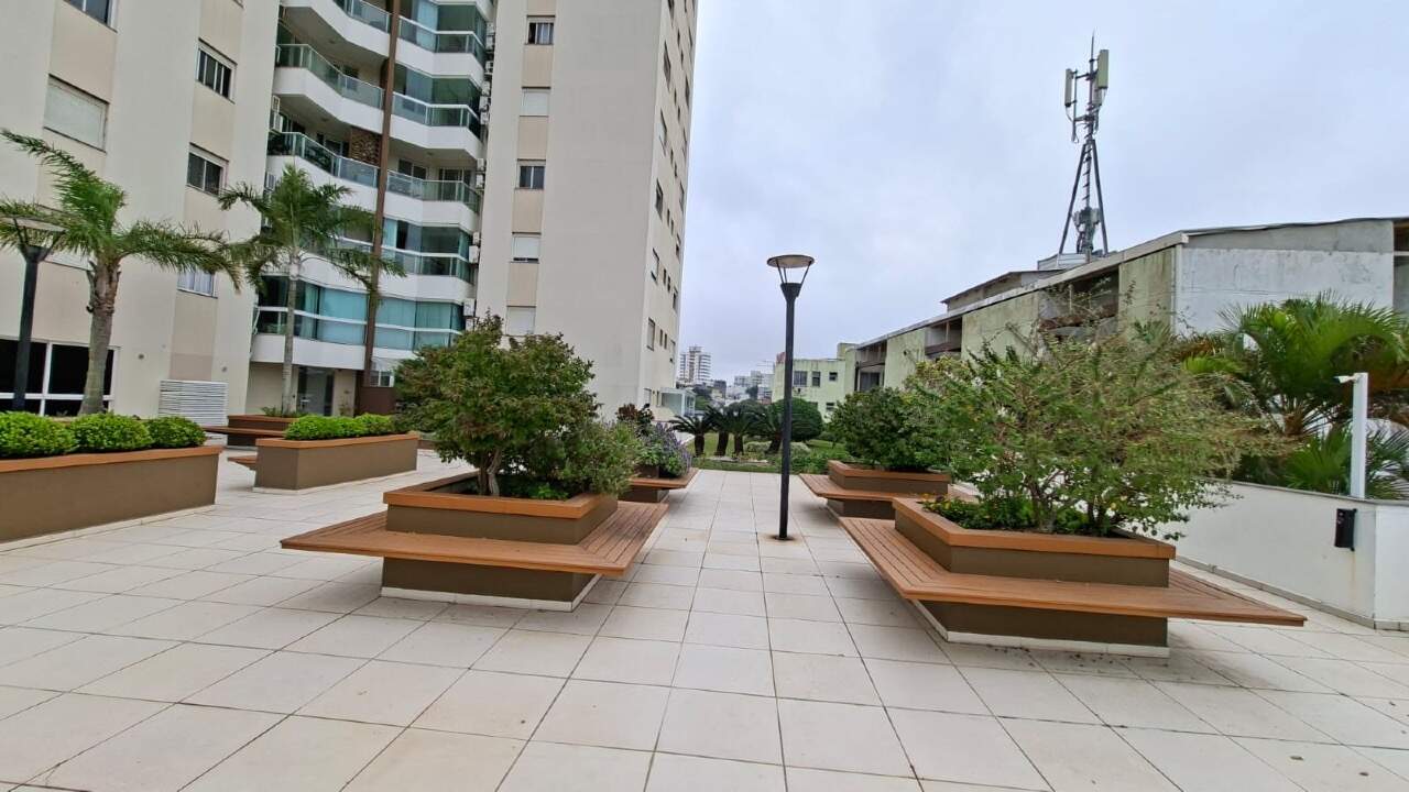 Apartamento à venda no Estreito: