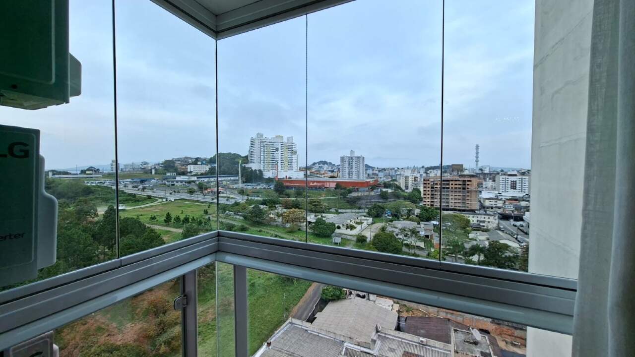 Apartamento à venda no Estreito: