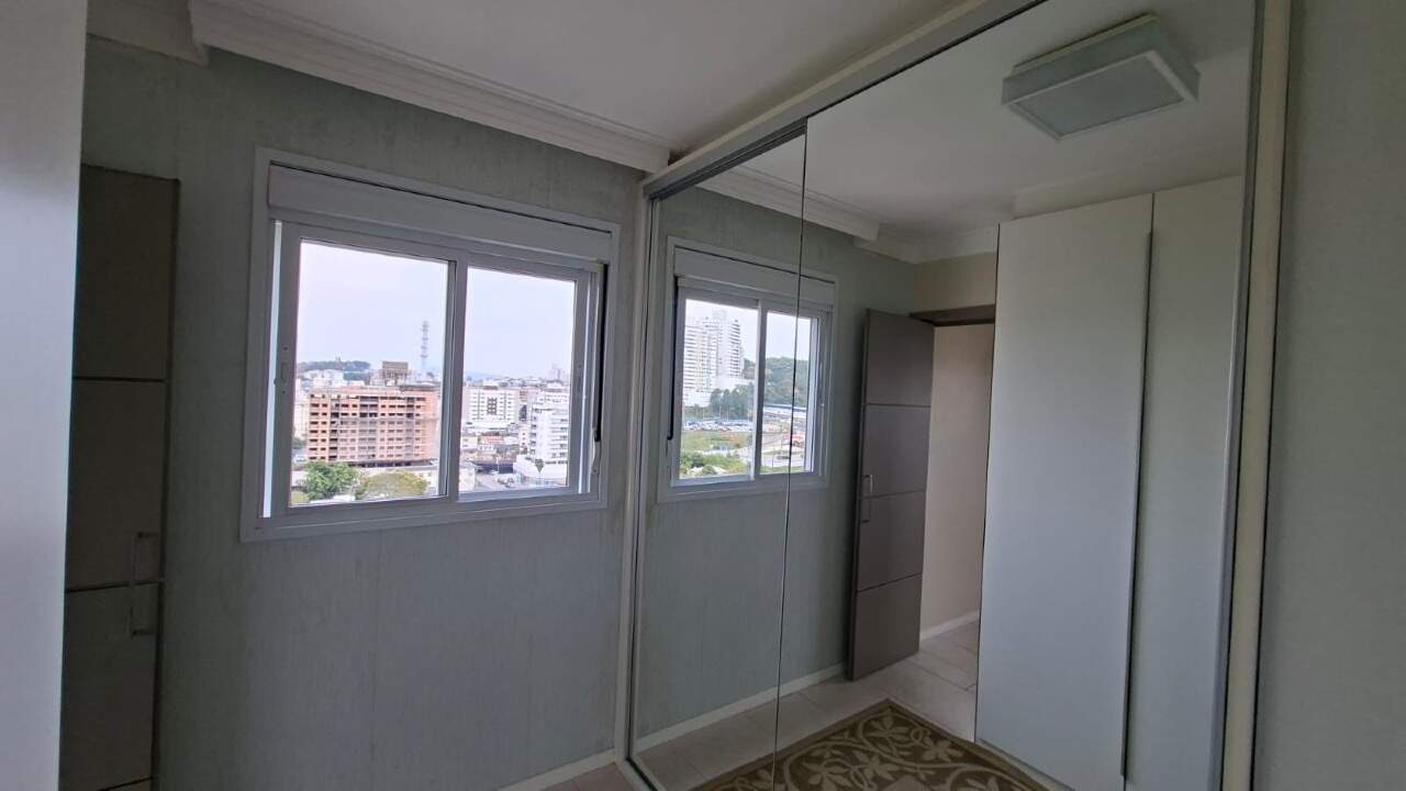 Apartamento à venda no Estreito: