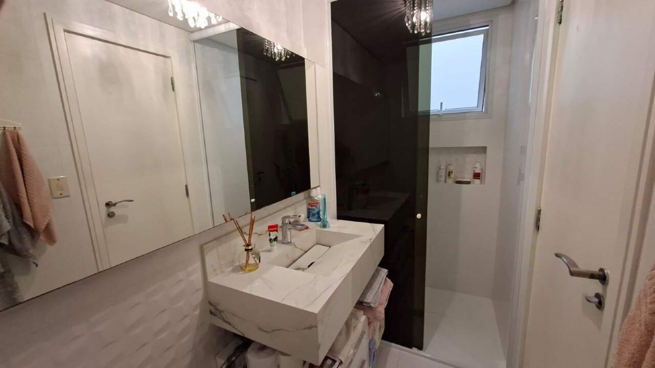 Apartamento à venda no Estreito: