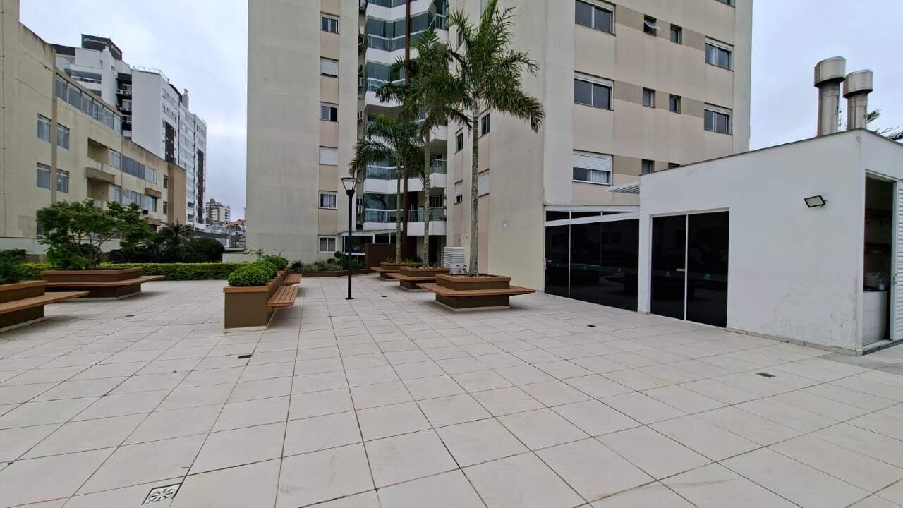 Apartamento à venda no Estreito: