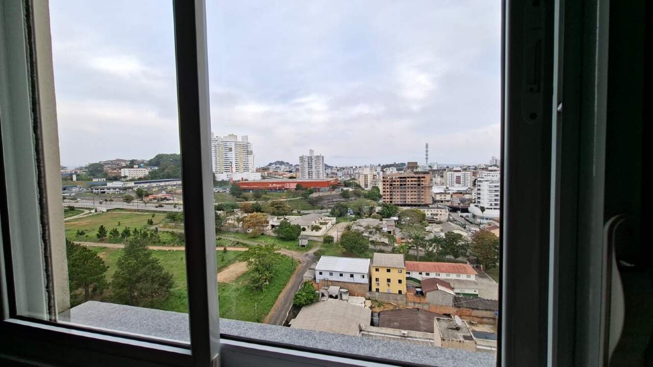 Apartamento à venda no Estreito: