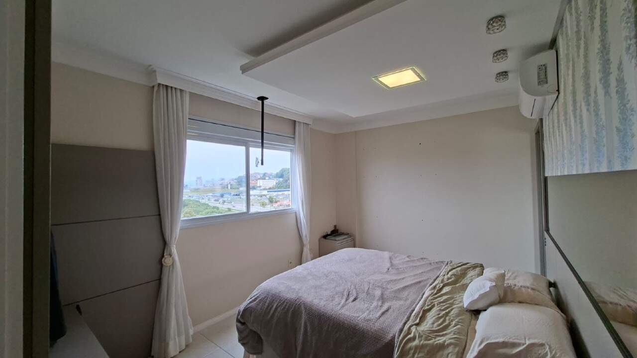 Apartamento à venda no Estreito: