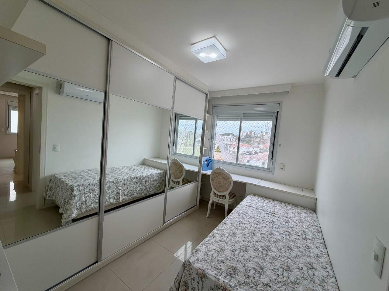Apartamento à venda no Estreito: