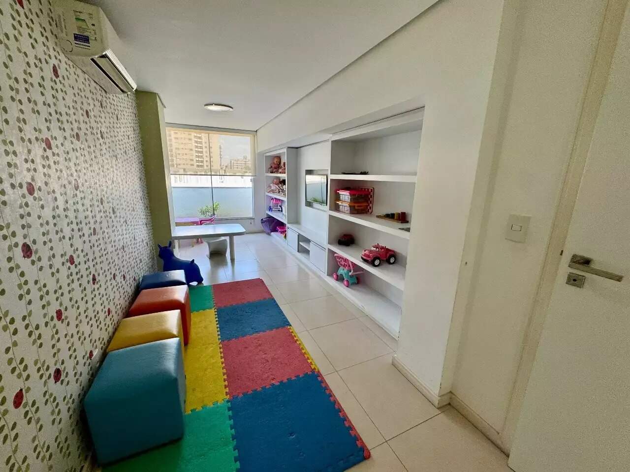 Apartamento à venda no Estreito: