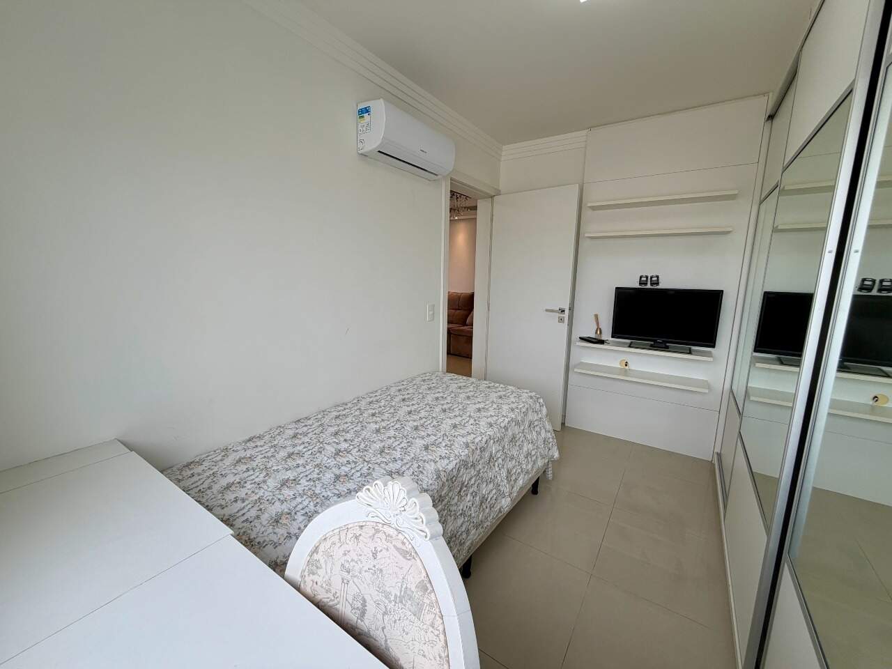 Apartamento à venda no Estreito: