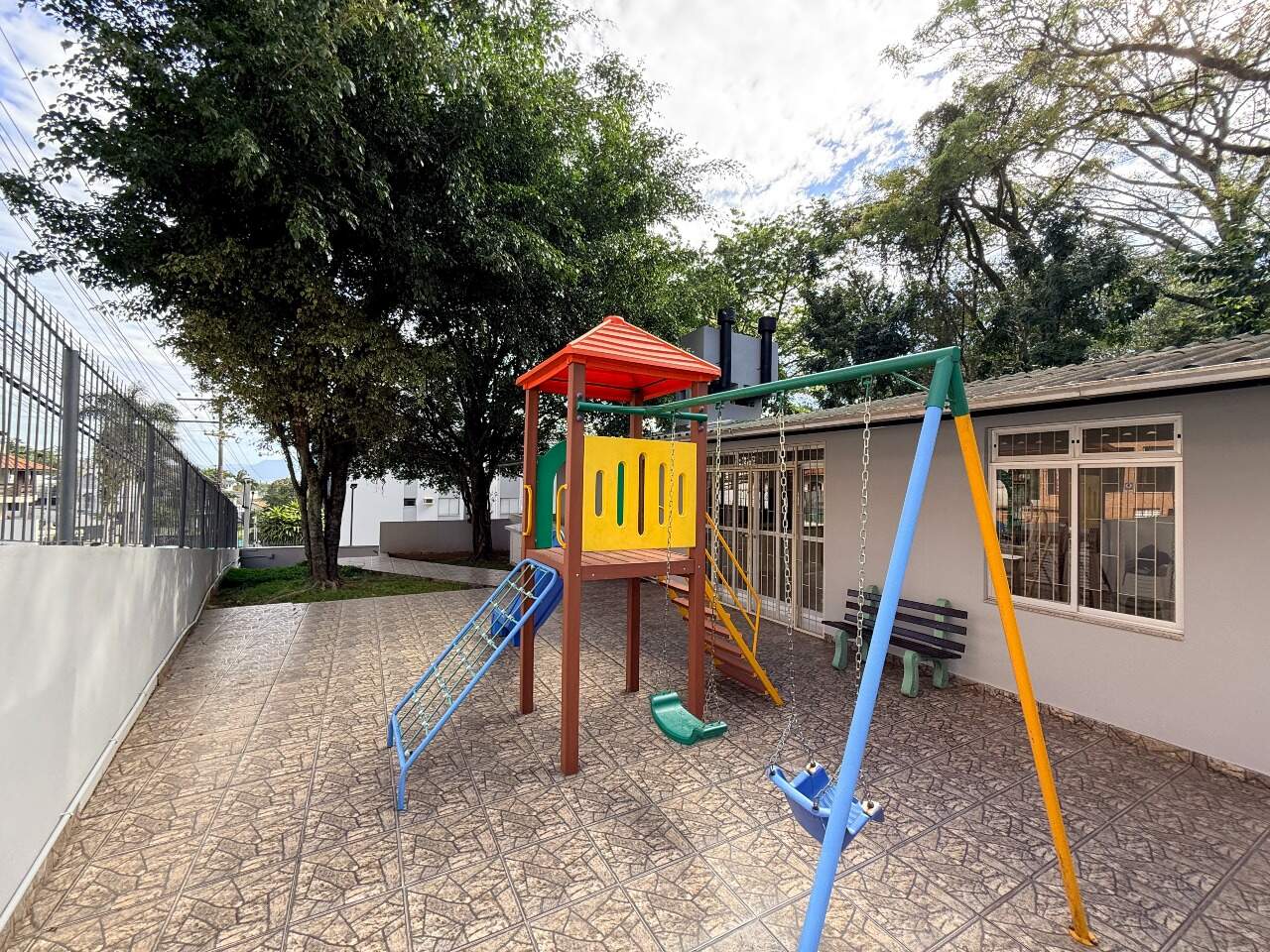 Apartamento à venda no Pantanal: