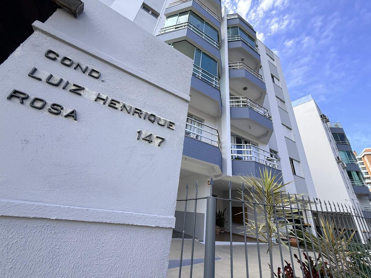 Apartamento à venda no Pantanal: