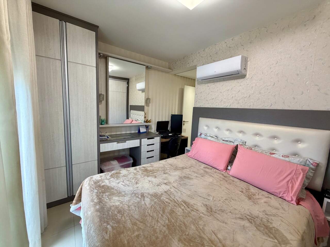 Apartamento à venda no Estreito: