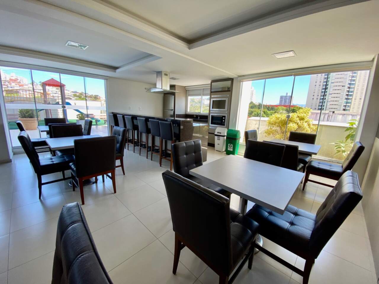 Apartamento à venda no Estreito: