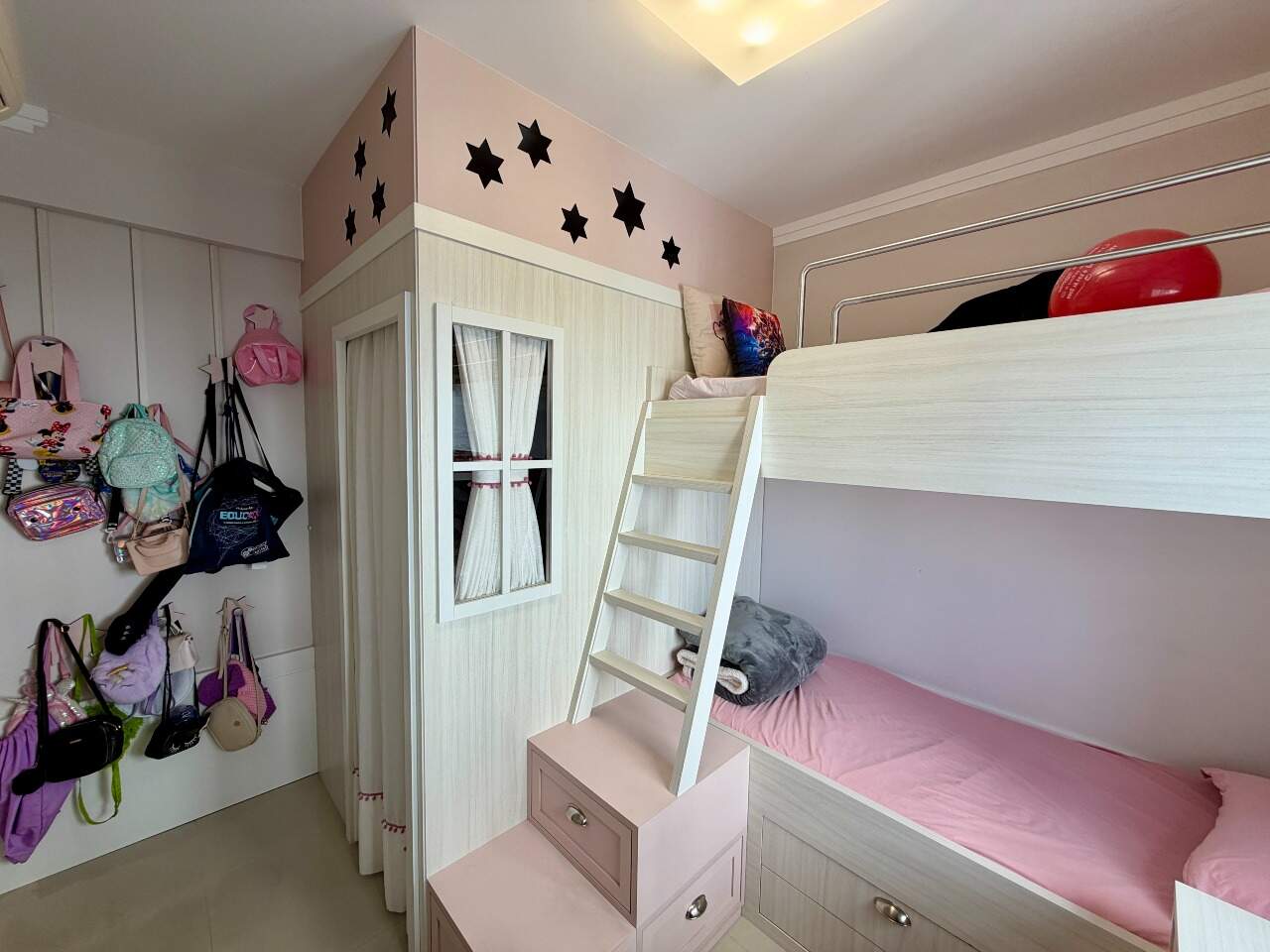 Apartamento à venda no Estreito:
