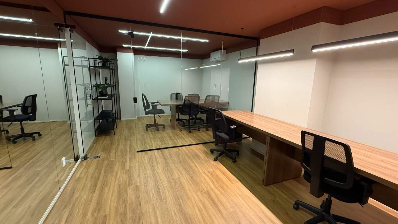Studio à venda no Centro: Coworking / Sala de Reunião