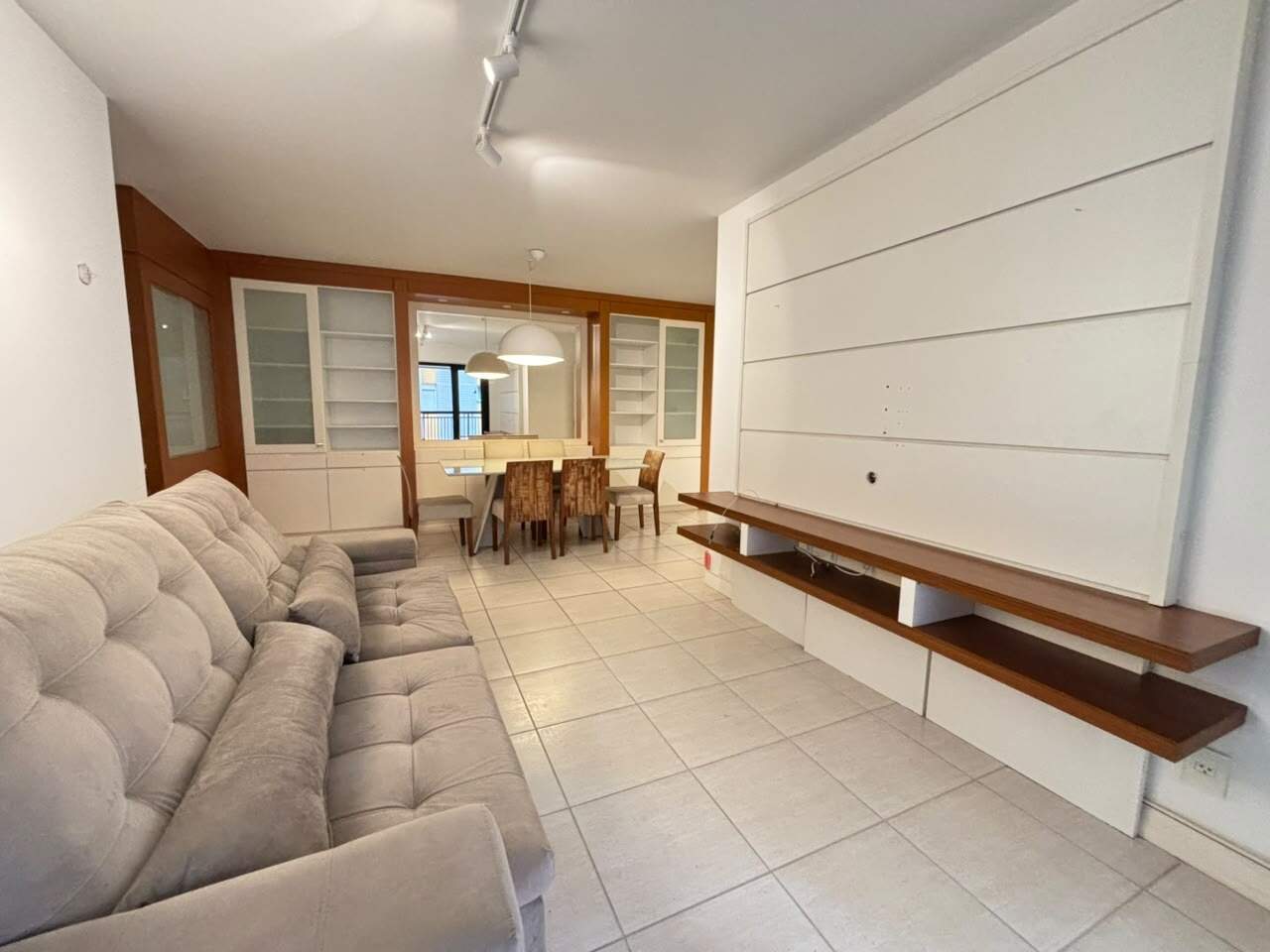 Apartamento para aluguel no Centro: 