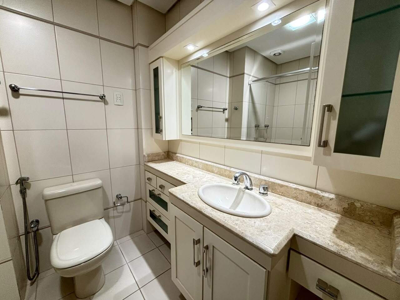 Apartamento para aluguel no Centro: 