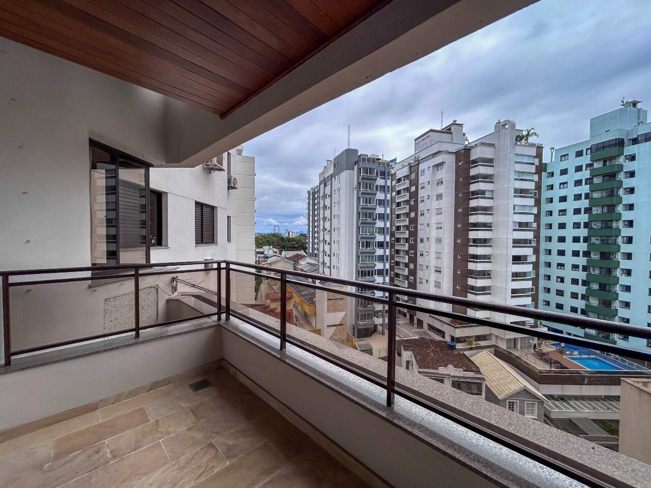 Apartamento para aluguel no Centro: 