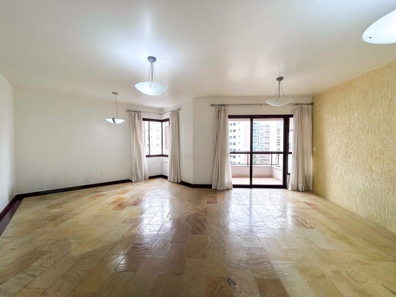 Apartamento para aluguel no Centro: 