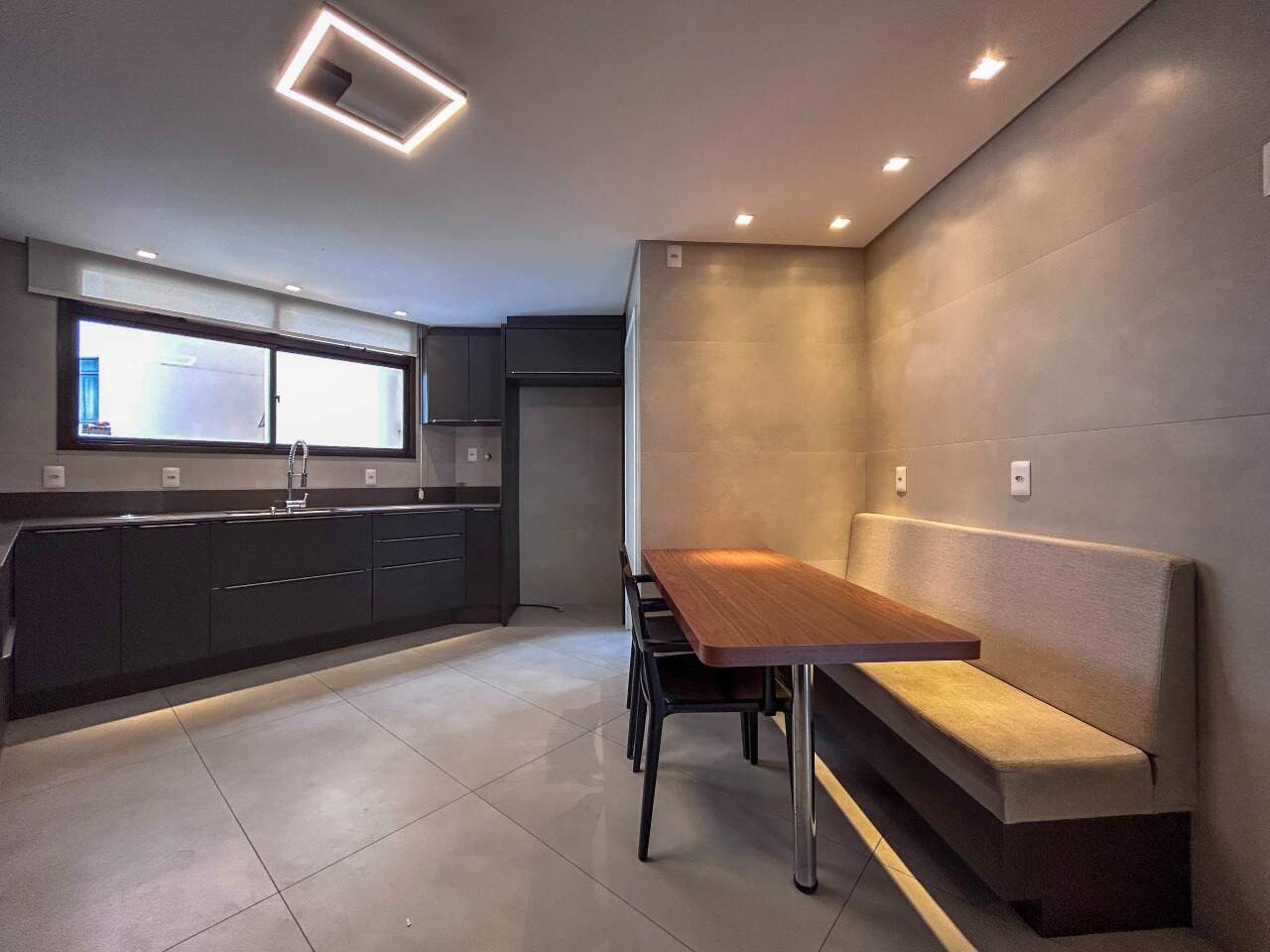 Apartamento para aluguel no Centro: 