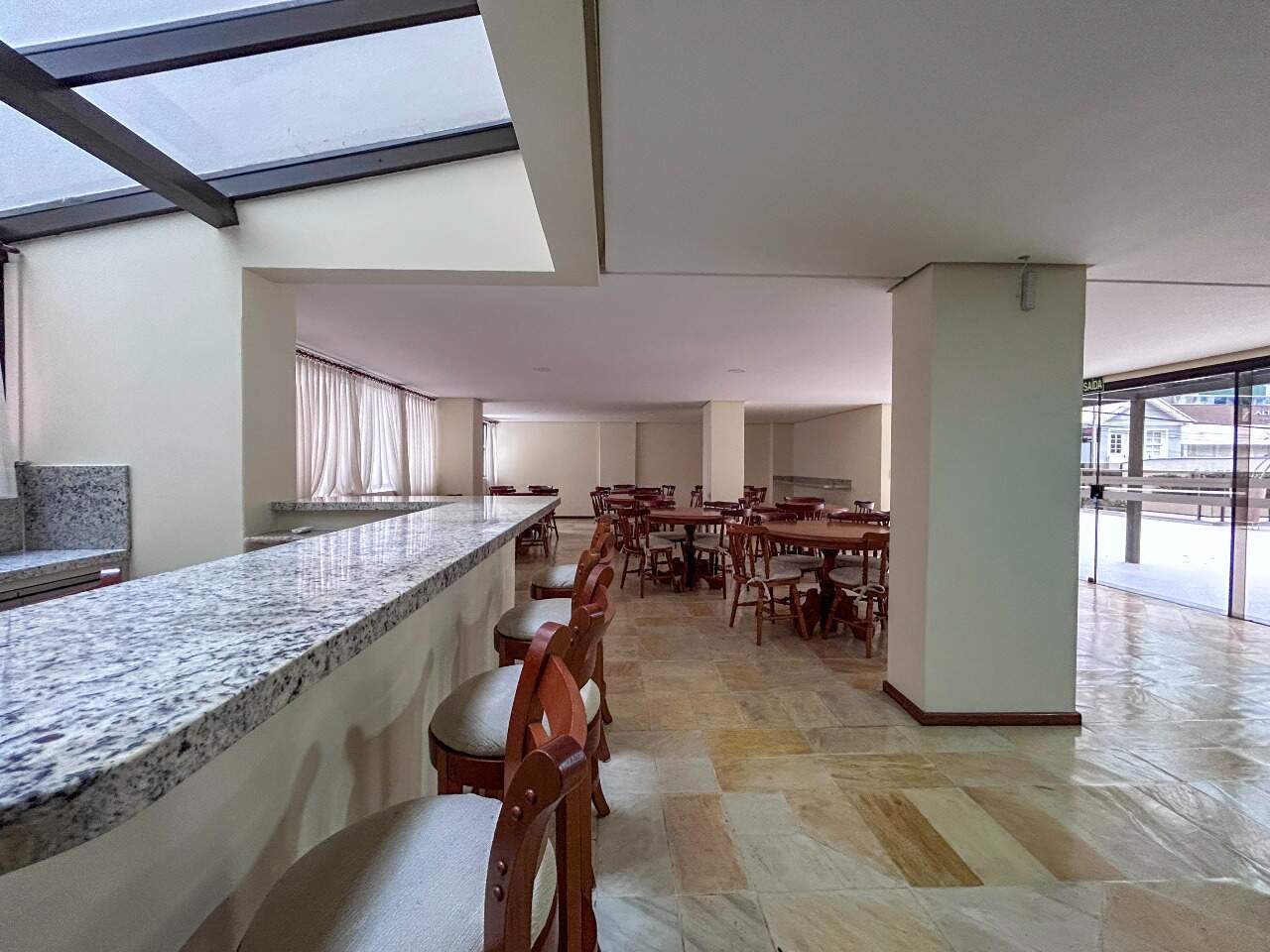 Apartamento para aluguel no Centro: 
