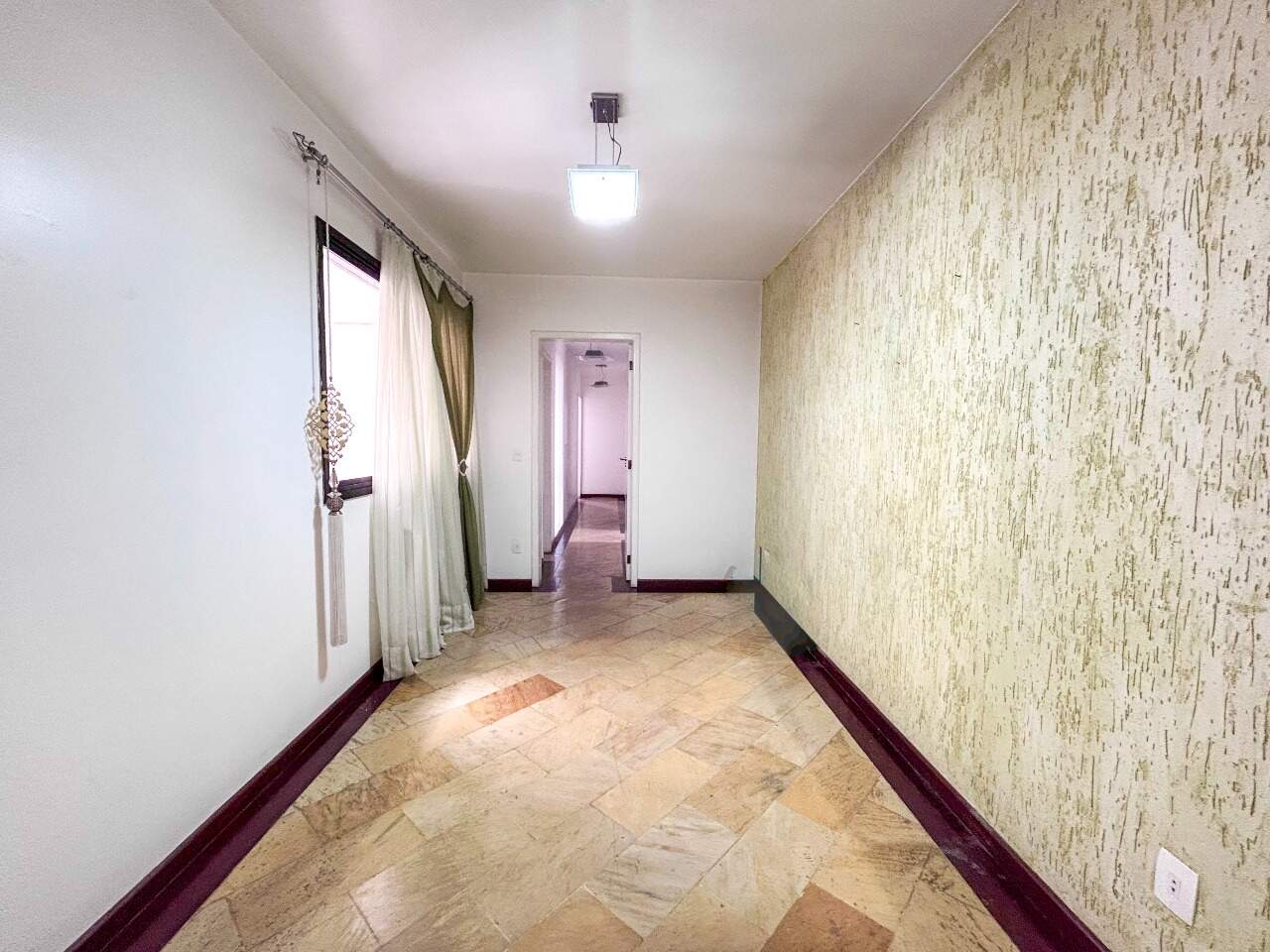 Apartamento para aluguel no Centro: 