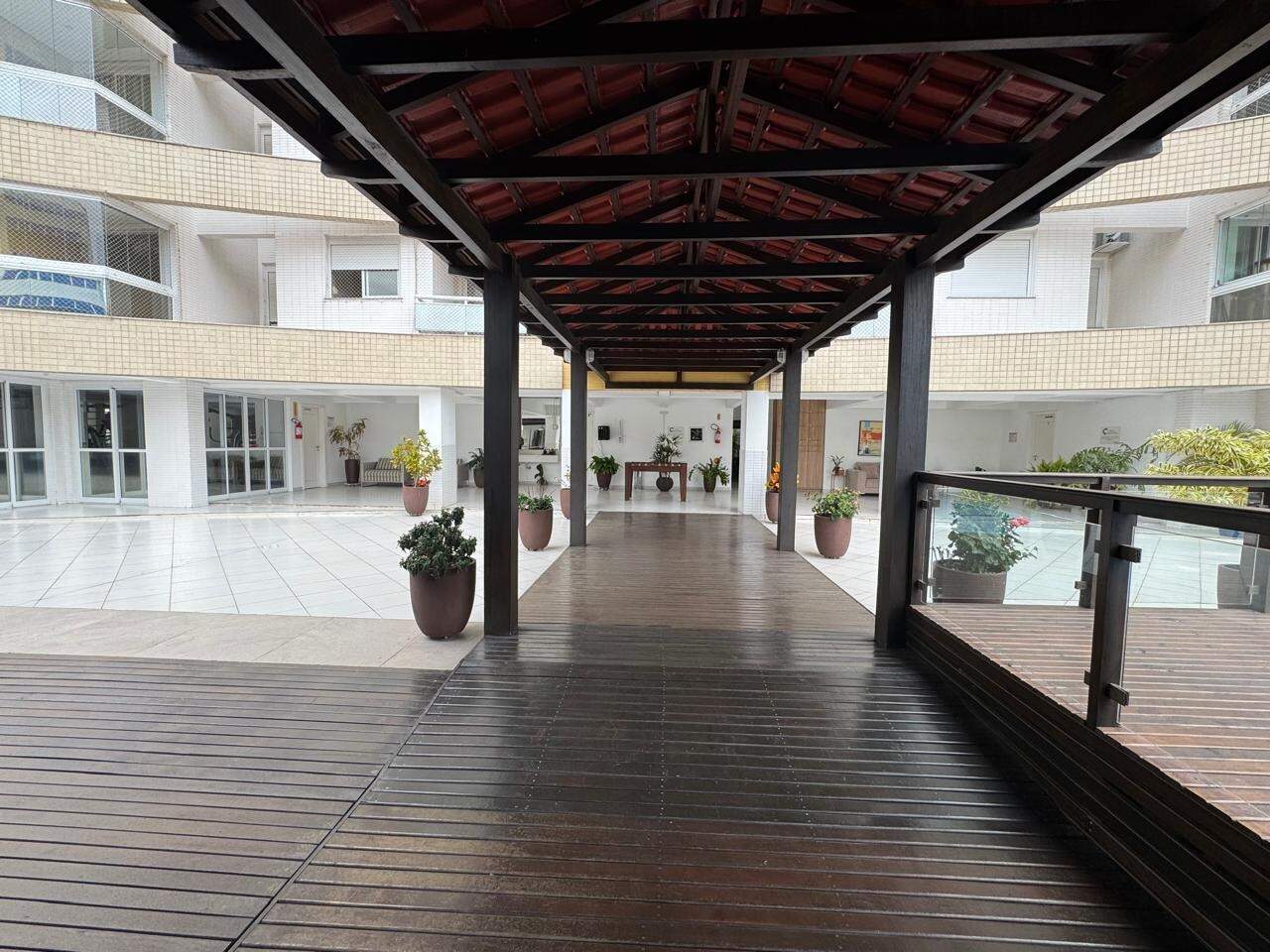 Apartamento à venda no Coqueiros:
