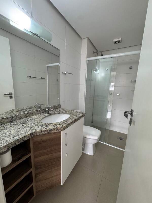 Apartamento à venda no Coqueiros: