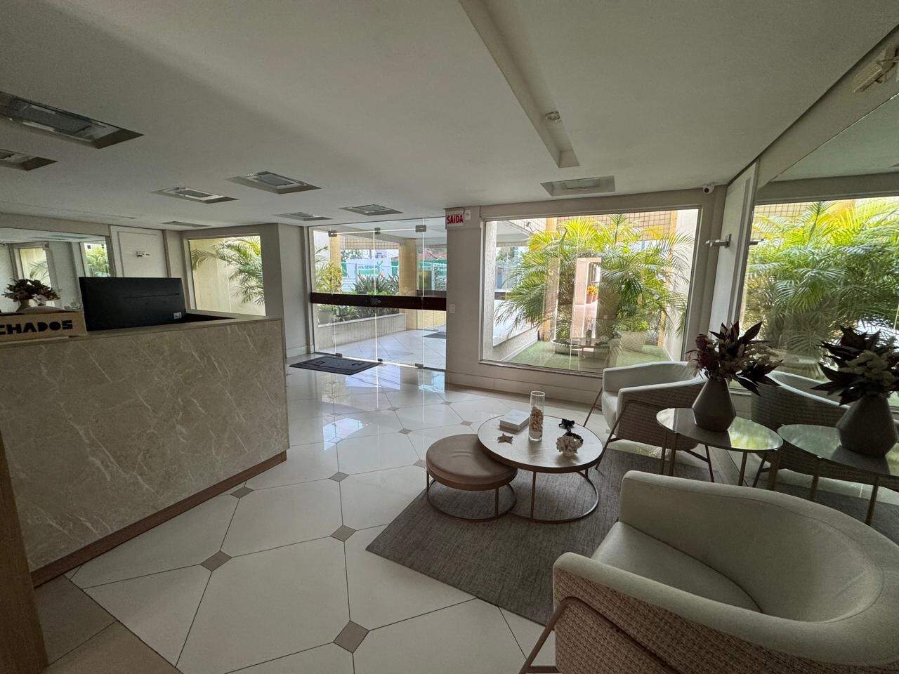 Apartamento à venda no Coqueiros: