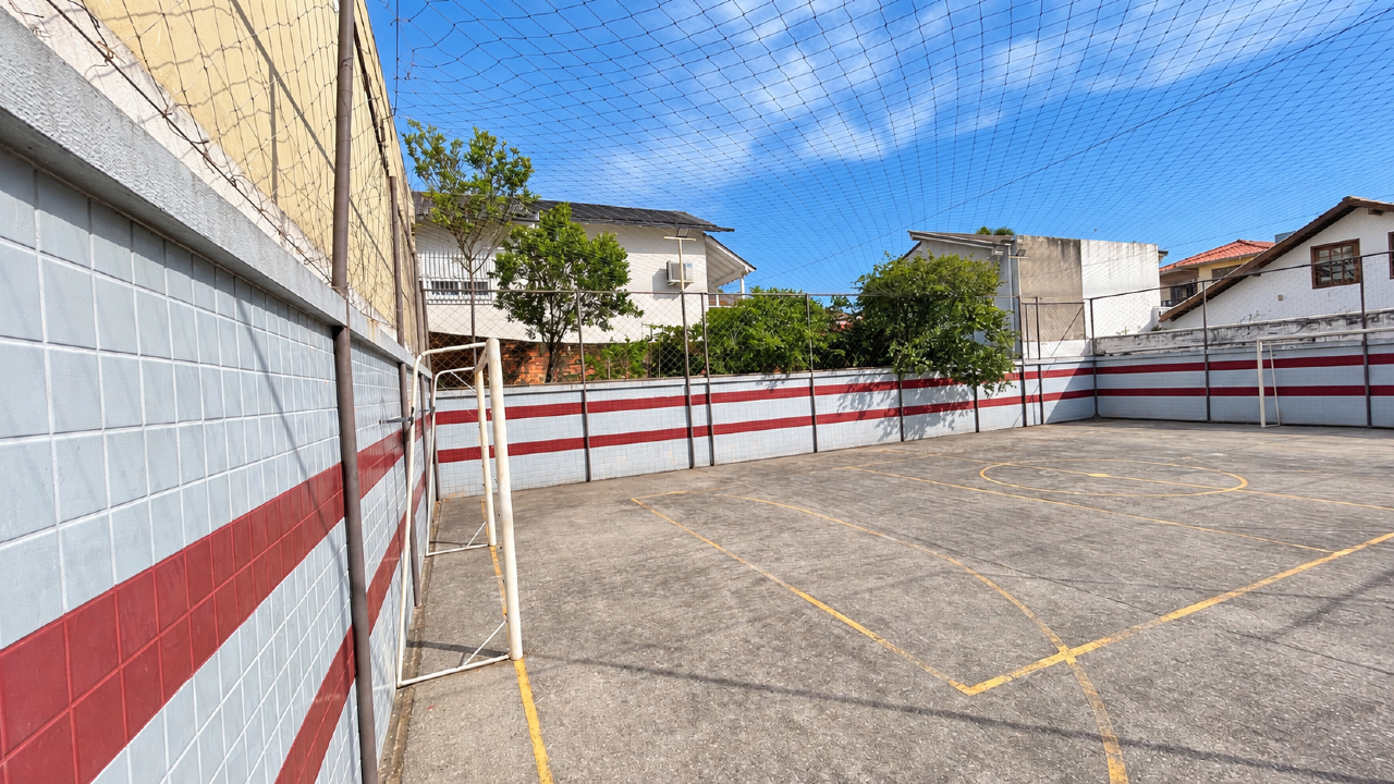 Apartamento duplex à venda no Agronomica: