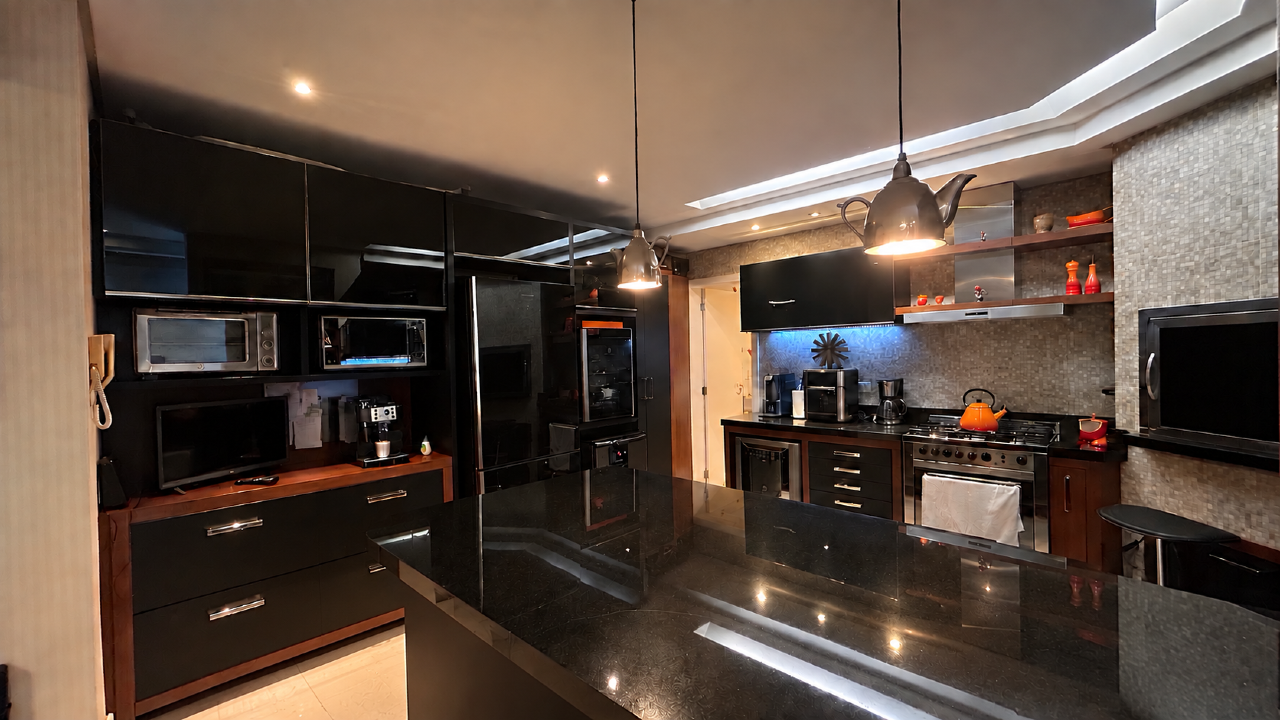Apartamento duplex à venda no Agronomica: