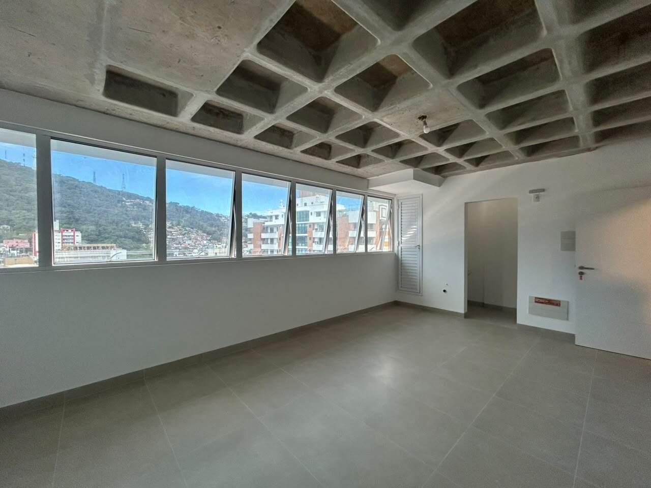 Sala para aluguel no Centro: