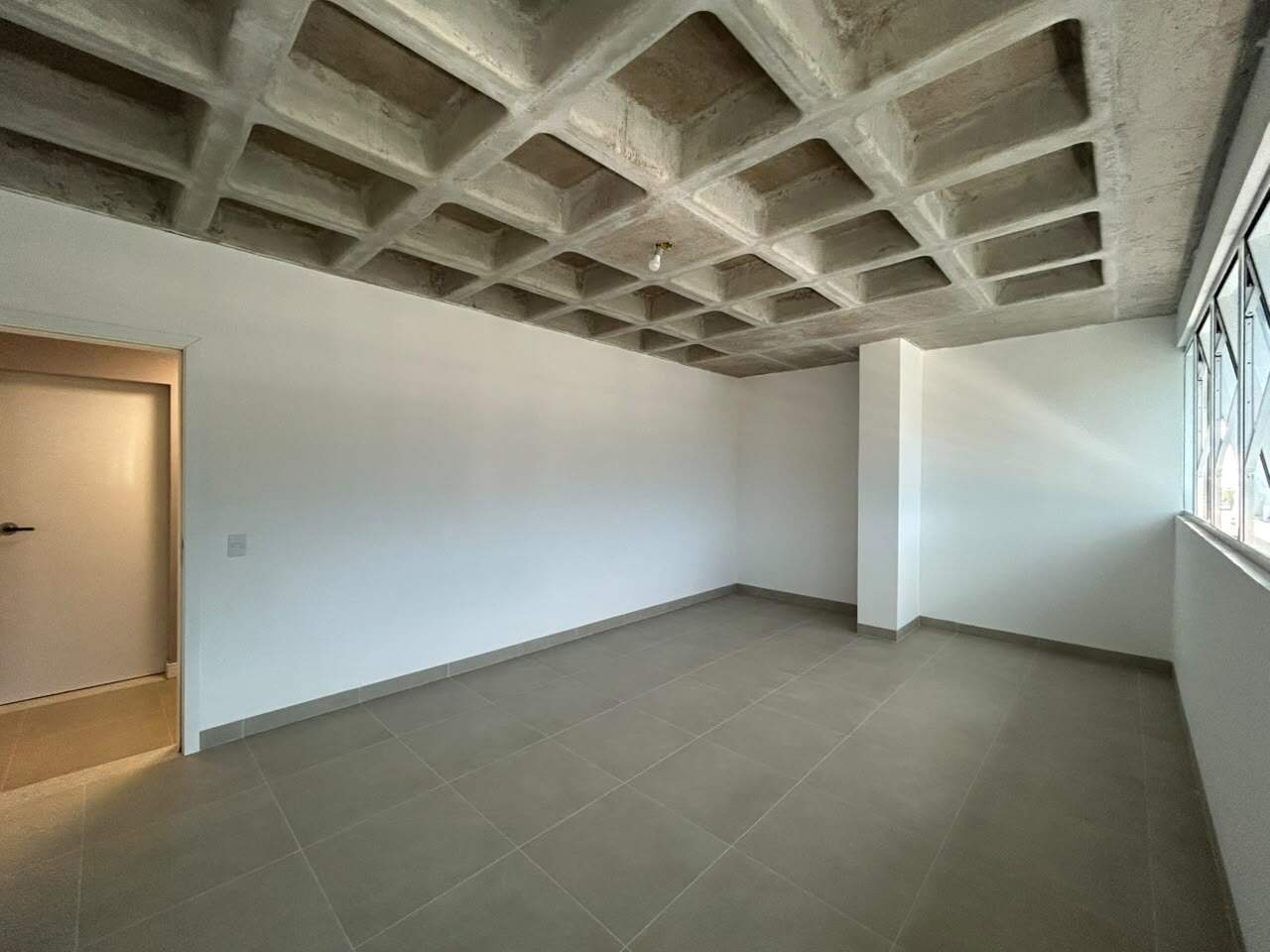 Sala para aluguel no Centro: 