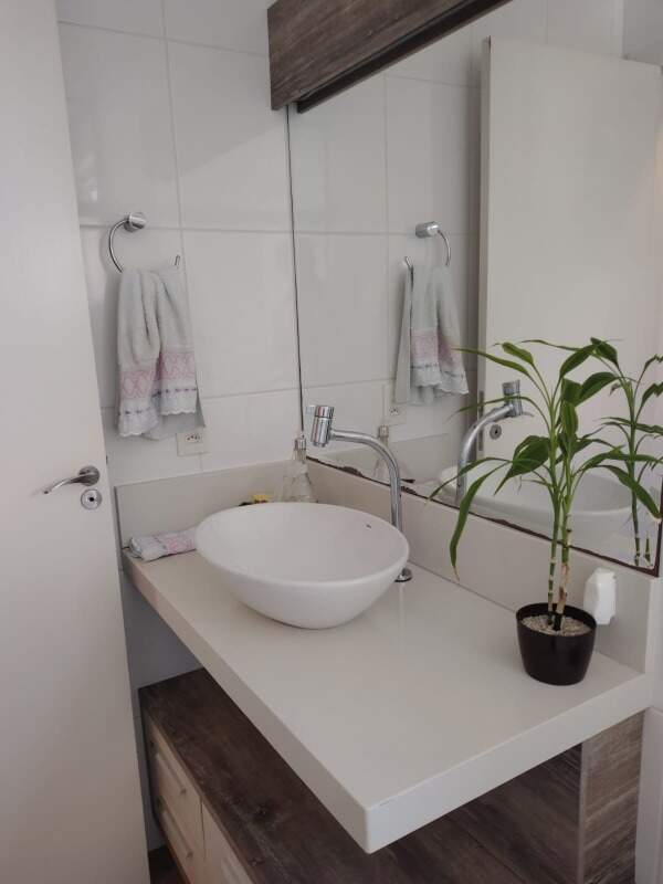 Apartamento à venda no Capoeiras: