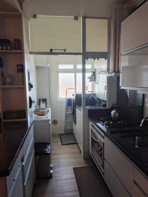 Apartamento à venda no Capoeiras: