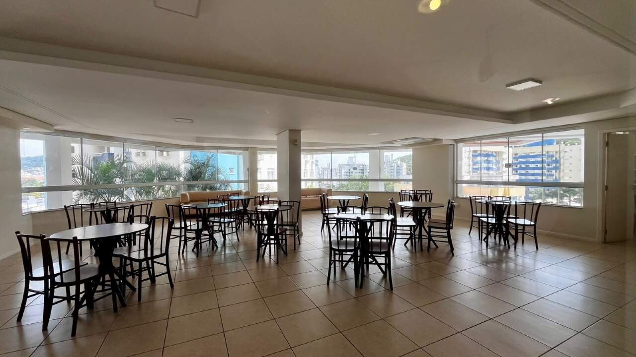 Apartamento à venda no Itacorubi: