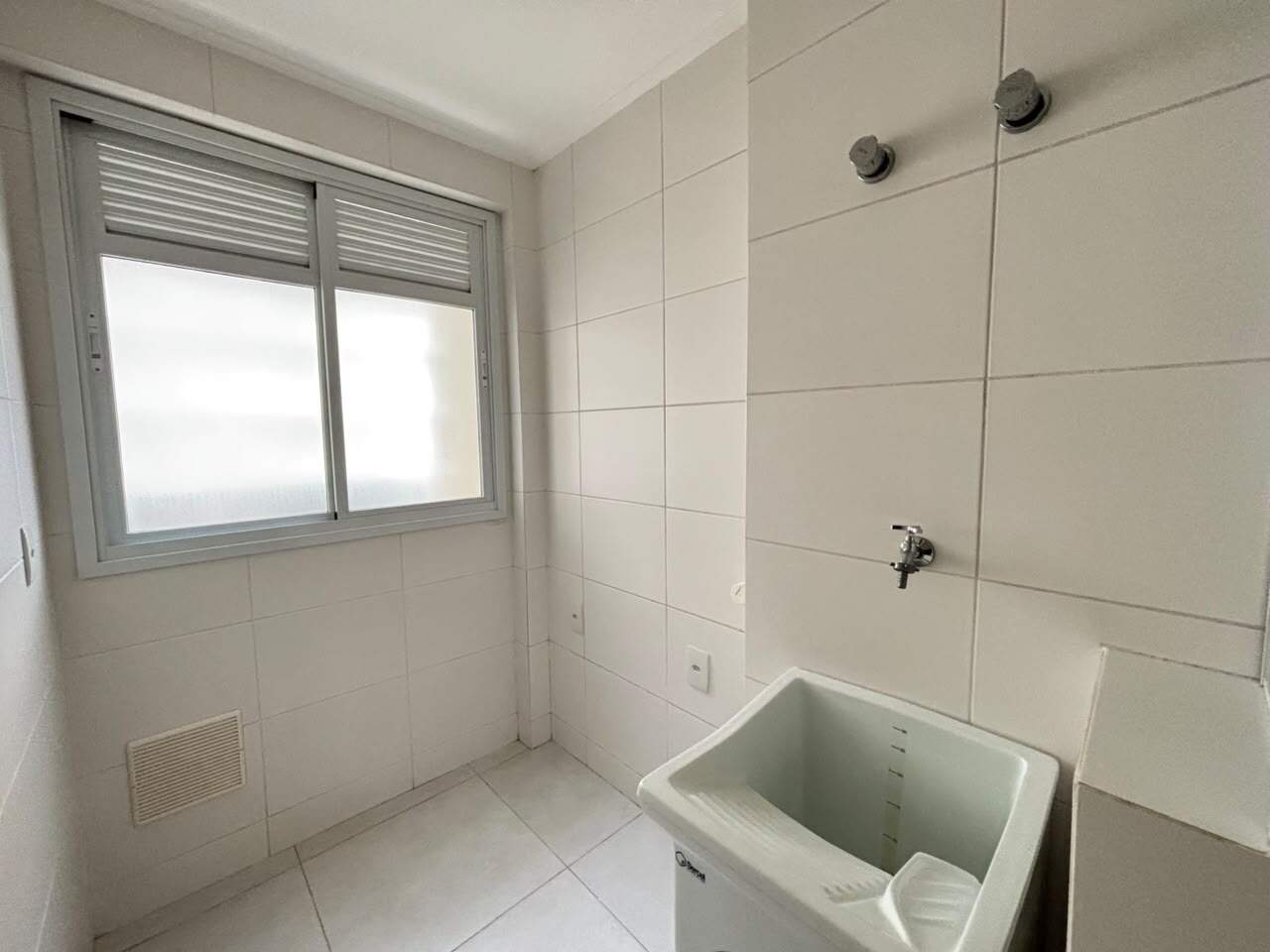 Apartamento para aluguel no Itacorubi: 