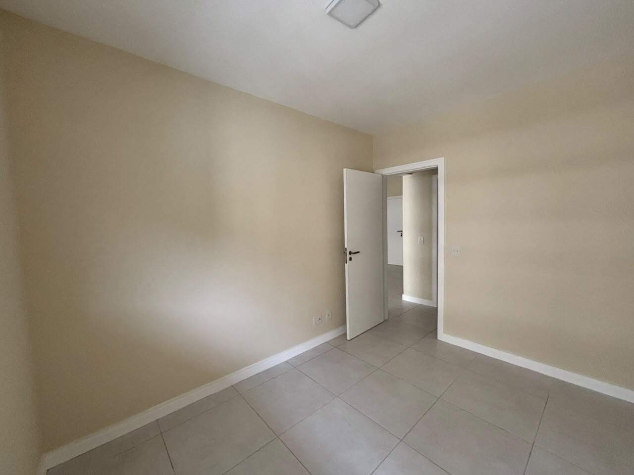 Apartamento para aluguel no Itacorubi: 