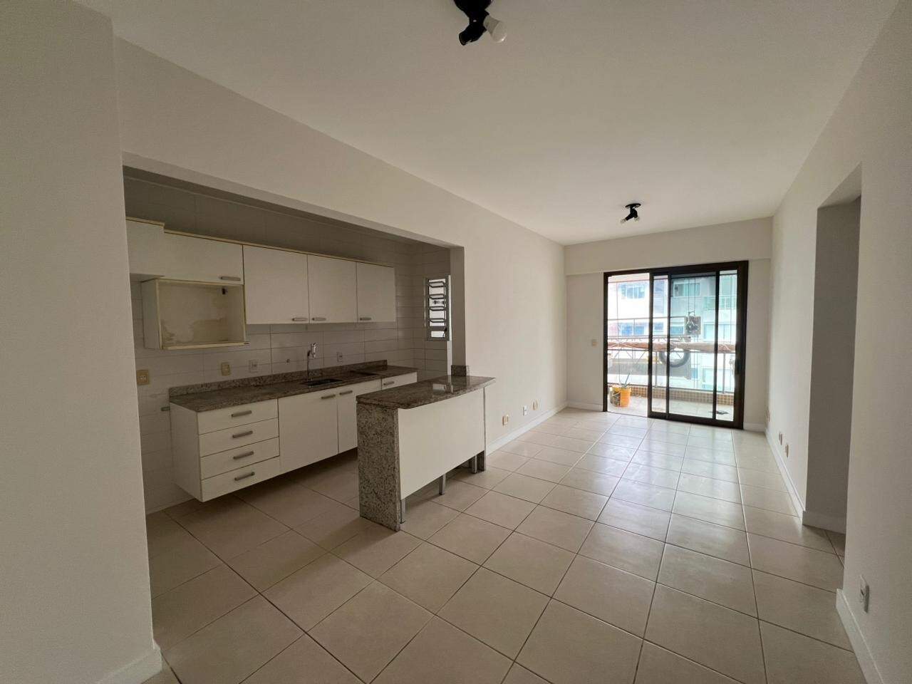 Apartamento para aluguel no Centro: 