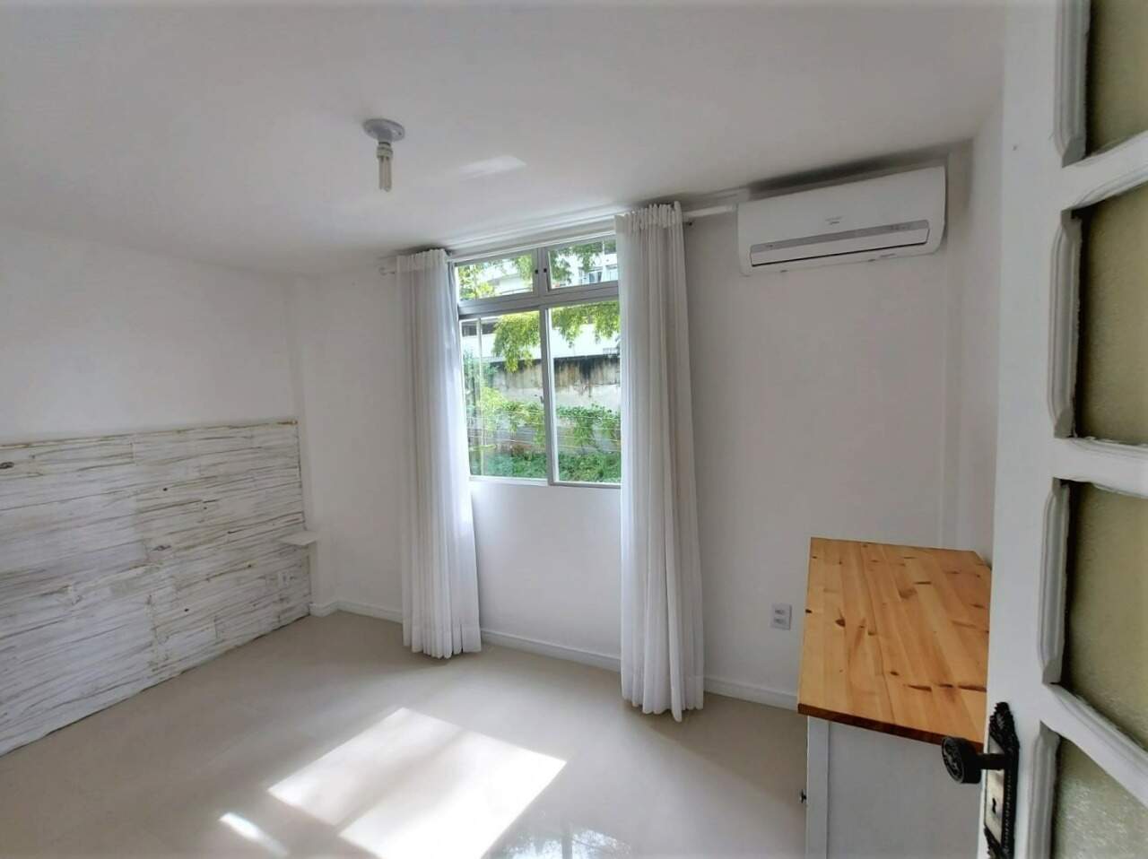 Apartamento para aluguel no Coqueiros: 