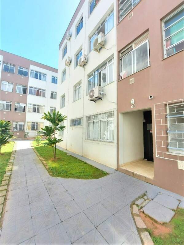 Apartamento para aluguel no Coqueiros: 