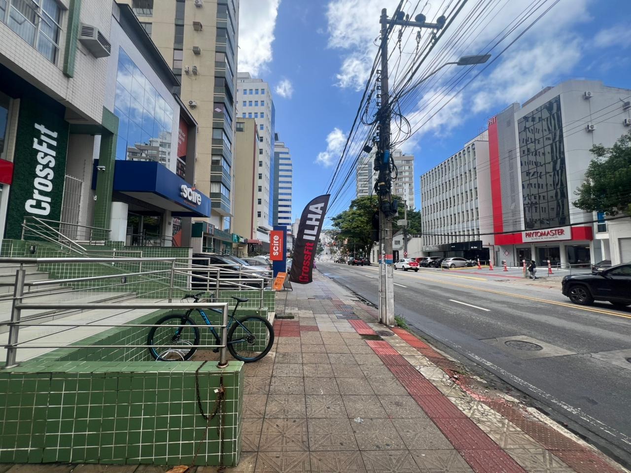 Sala para aluguel no Centro: 