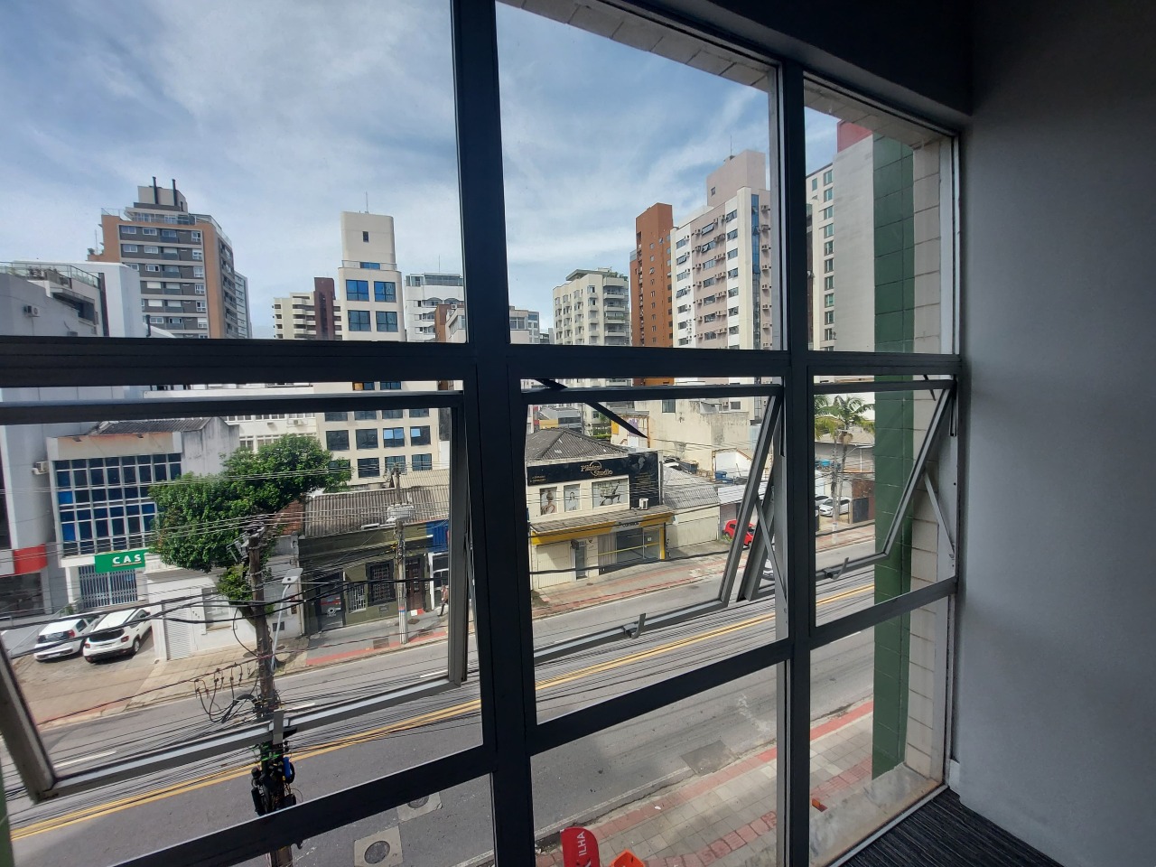 Sala para aluguel no Centro: 