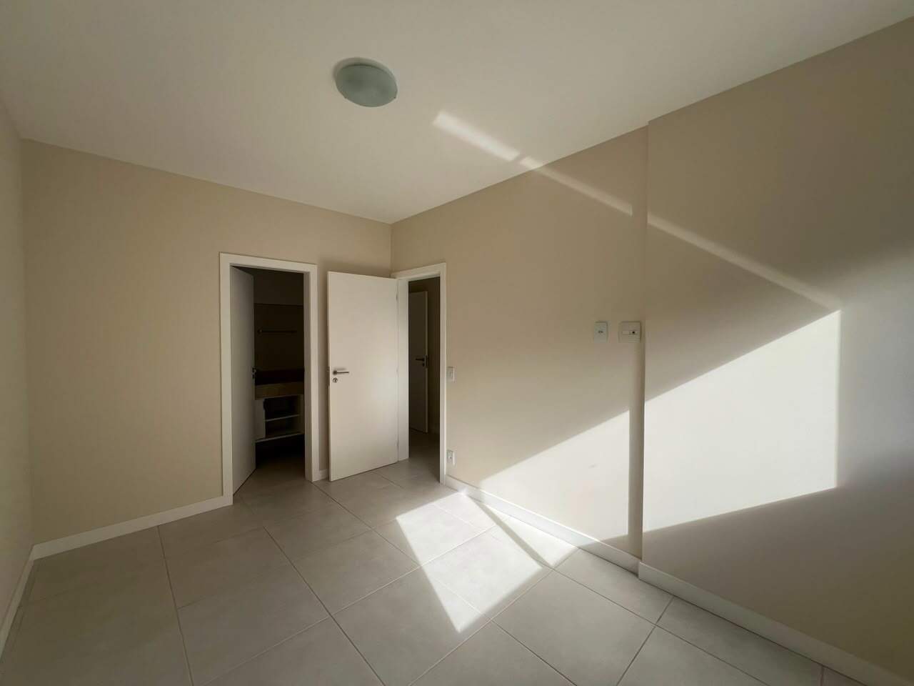 Apartamento para aluguel no Itacorubi: 