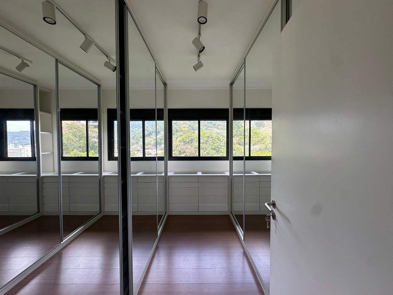Apartamento para aluguel no Itacorubi: