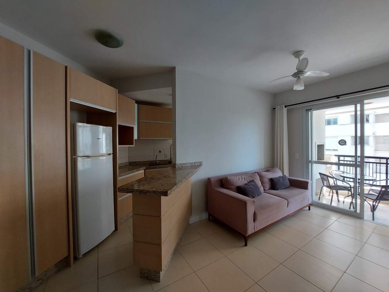 Apartamento para aluguel no Trindade: 