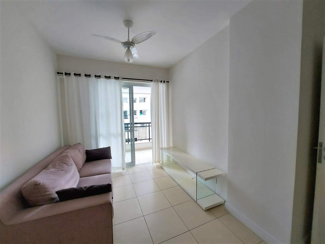 Apartamento para aluguel no Trindade: 