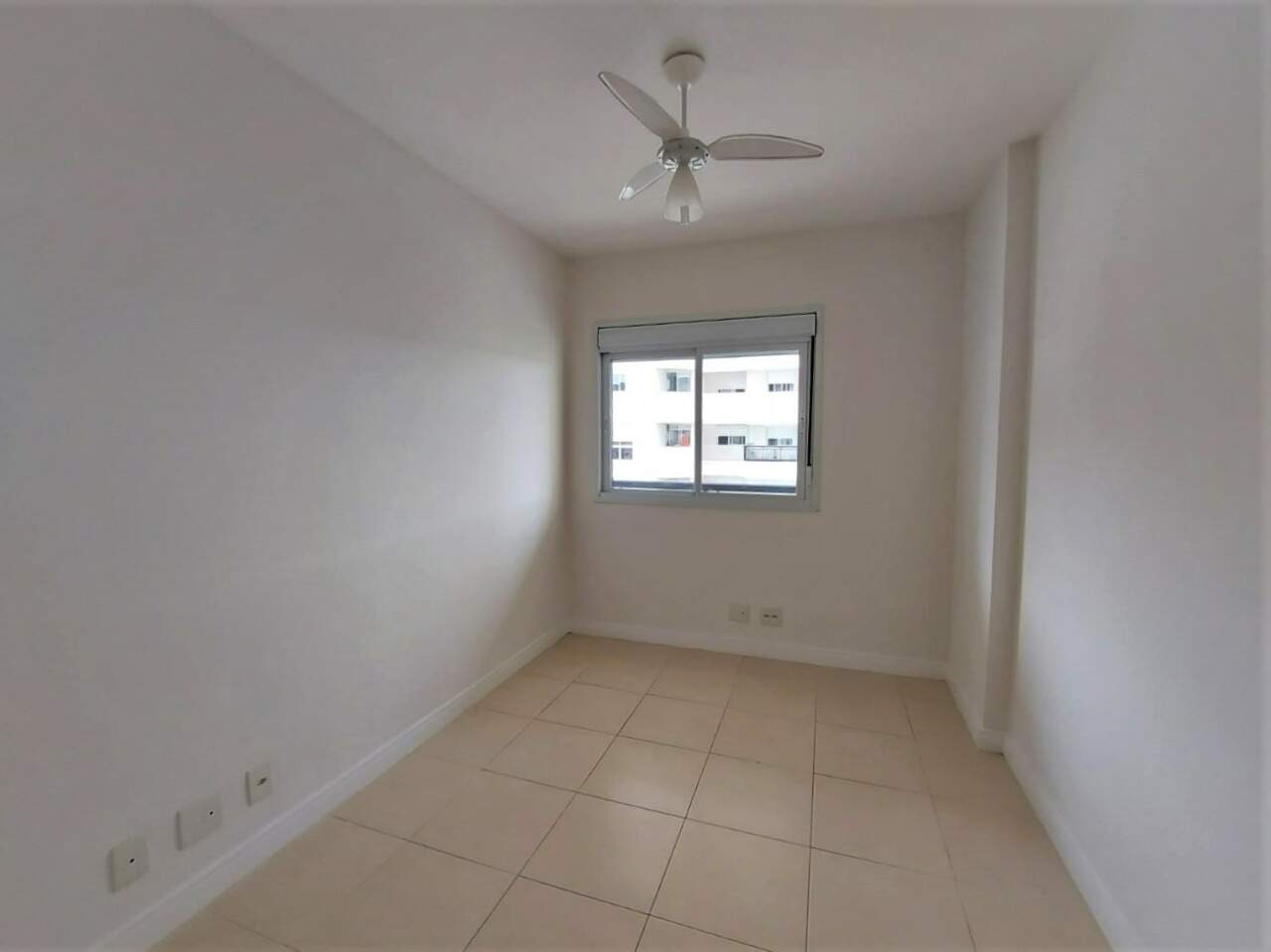 Apartamento para aluguel no Trindade: 