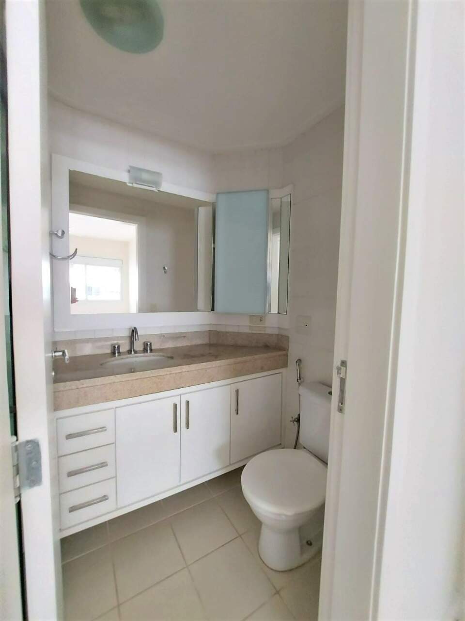 Apartamento para aluguel no Trindade: 
