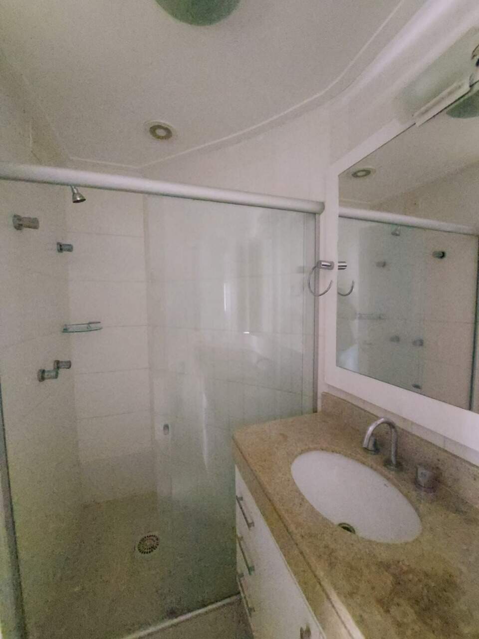 Apartamento para aluguel no Trindade: 