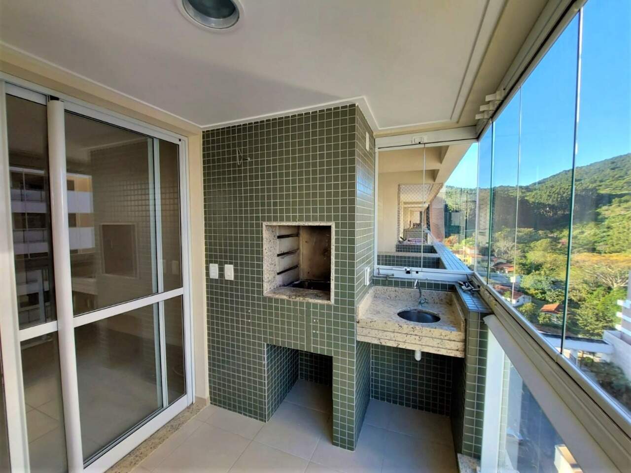 Apartamento para aluguel no Itacorubi: 